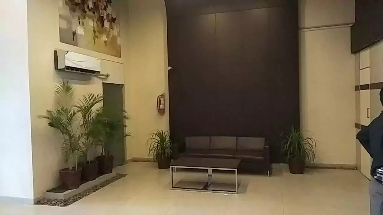 Luxury 1635 Sqft Rented Office For Sale In Clifton Diamond Block 4, Clifton Karachi | S The Realtor: Real Estate Experts