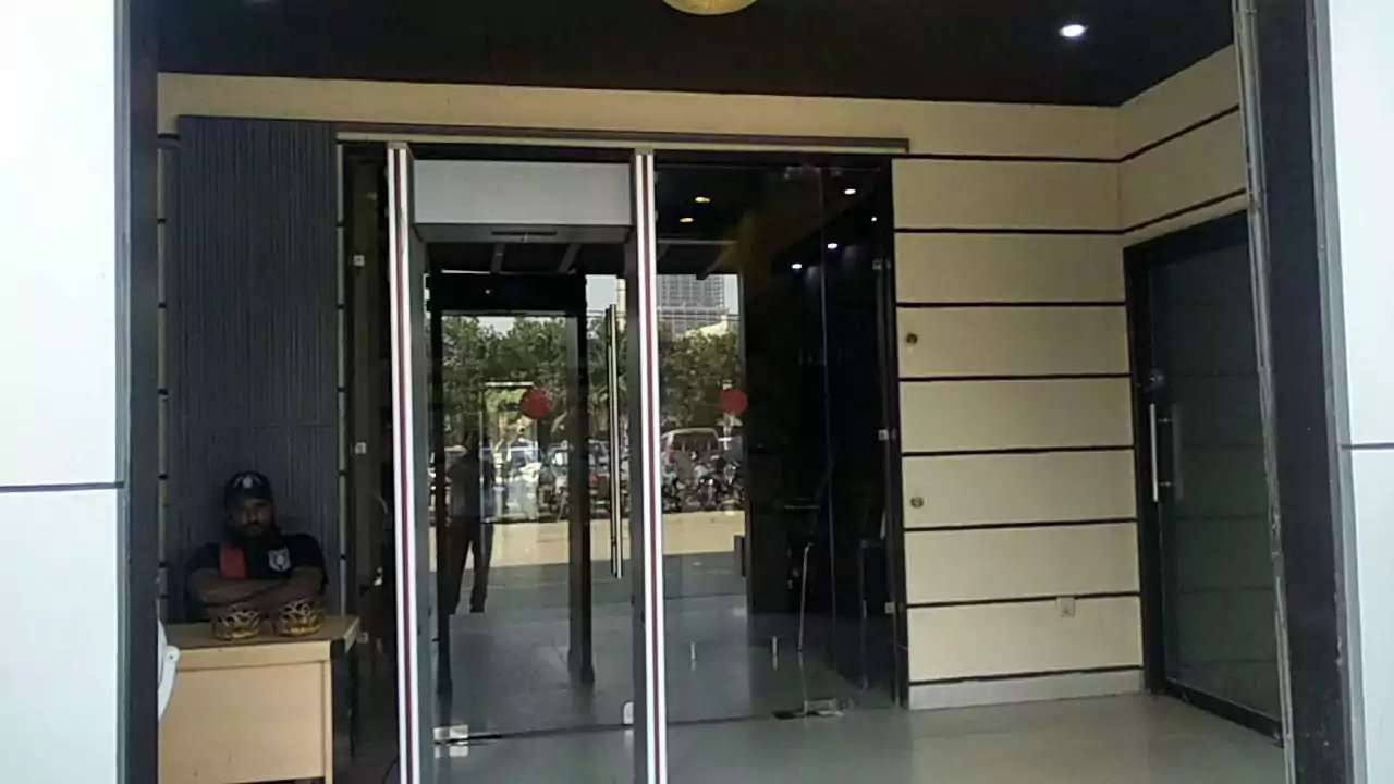 Luxury 1635 Sqft Rented Office For Sale In Clifton Diamond Block 4, Clifton Karachi | S The Realtor: Real Estate Experts